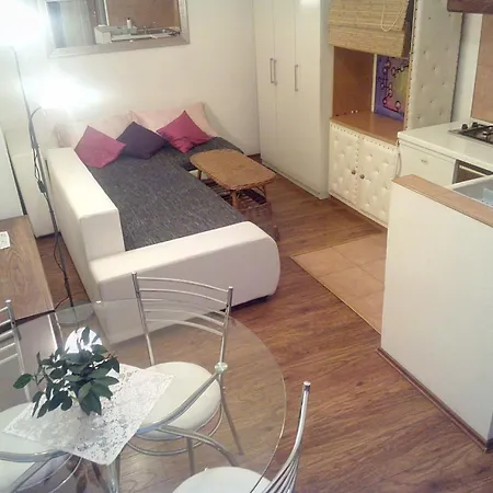 Collins Apartments Pula Room photo