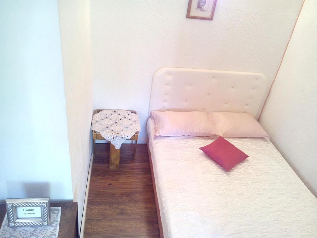 Collins Apartmán *